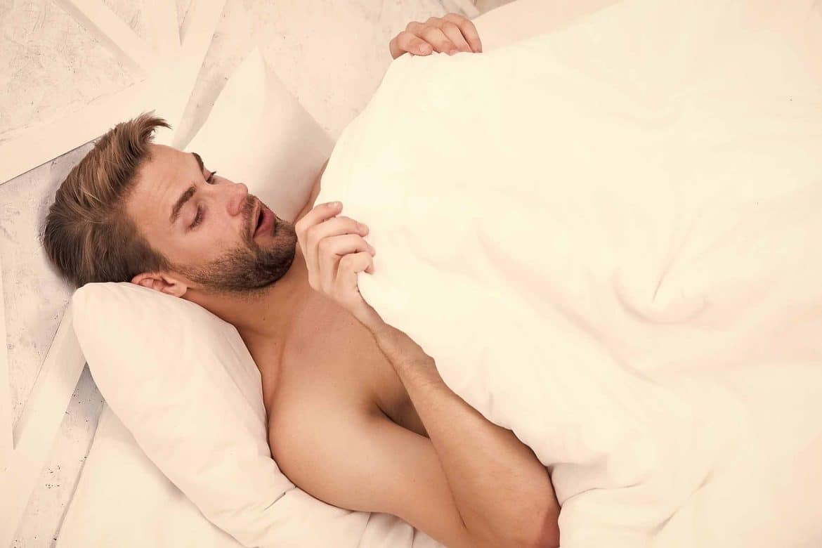 Protesi peniena tricomponente